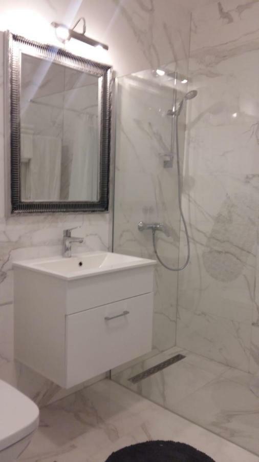 Apartment Dalija Baška Voda Dış mekan fotoğraf